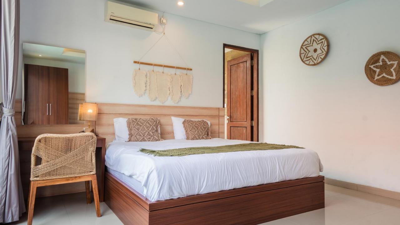 Cosy And Cheerful 2 Bedroom Villa 5Mins To Finns Canggu  Bagian luar foto