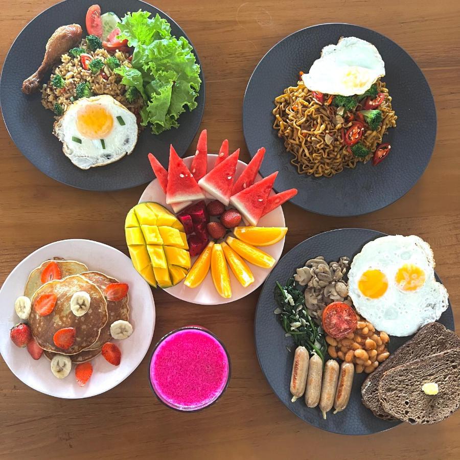 Cosy And Cheerful 2 Bedroom Villa 5Mins To Finns Canggu  Bagian luar foto